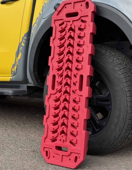 Bidón extra chato para combustible + plancha de desatasco todoterreno