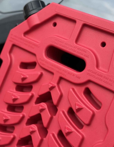 Bidón extra chato para combustible + plancha de desatasco agarre