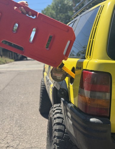 Bidón para combustible extra chato 20 litros rojo 4x4
