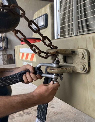 Eslinga de remolque 3.0'' x 11 metros (10 TON) cadenas