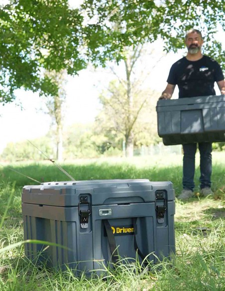 Caja baúl estanco 86 litros gris guardado